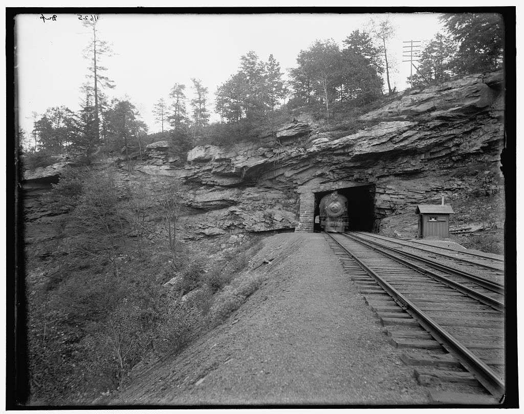 Nay Aug Park Tunnel c1900